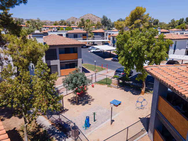 The Pointe at South Mountain photo 3