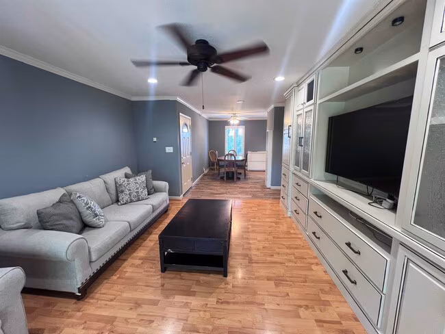 1009 Murrieta Blvd Livermore, CA 94550 photo 4