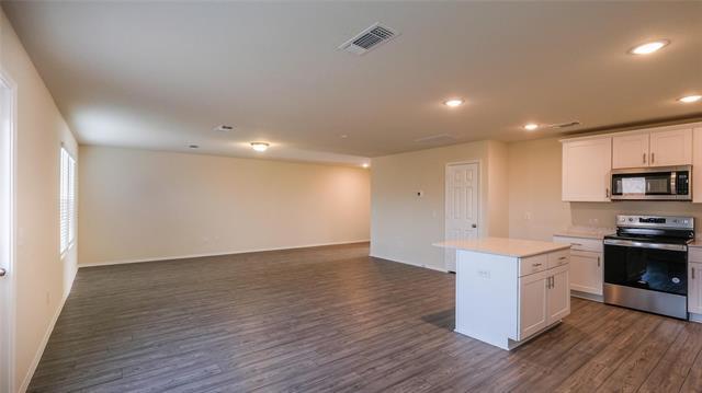 472 Lake Erie Dr Princeton, TX 75407 photo 4