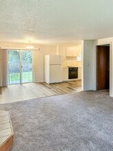 10312 13th St Ct E Puyallup, WA 98372 photo 3