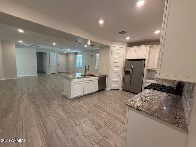 327 W Tamarack Dr Queen Creek, AZ 85140 photo 5