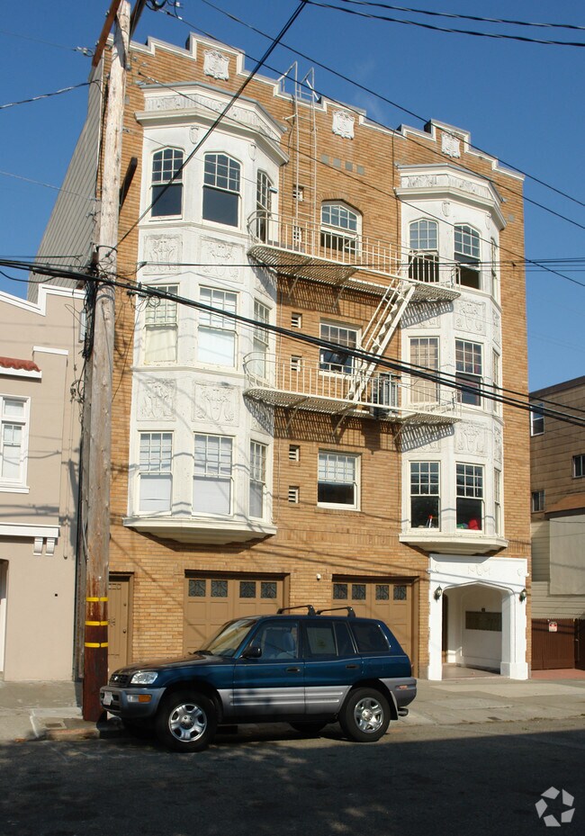 133 - 19th Avenue photo 2