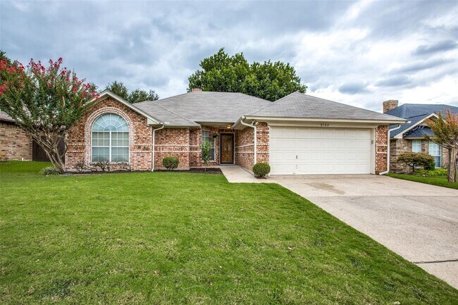2122 Preakness Court, Arlington, TX 76017 photo 2