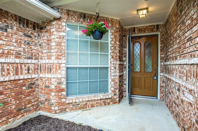 2122 Preakness Court, Arlington, TX 76017 photo 4