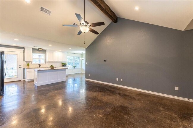 2715 San Gabriel Drive, Granbury, TX 76048 photo 4