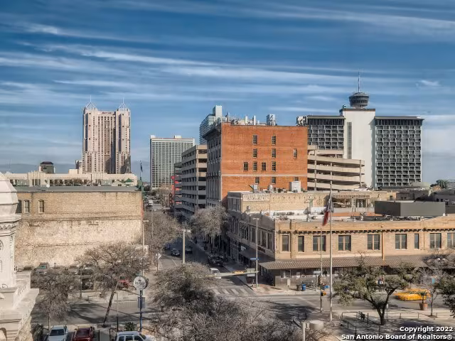 235 E Commerce St San Antonio, TX 78205 photo 4