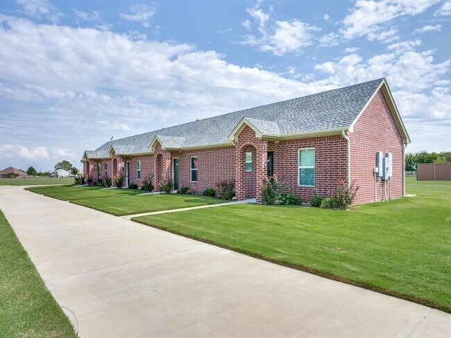 10809 West Cleburne Road, Crowley, TX 76036 photo 5