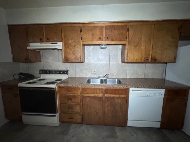 201 W Lincoln Ave Copperas Cove, TX 76522 photo 4