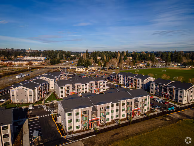 Tumwater Pointe Apartments photo 3