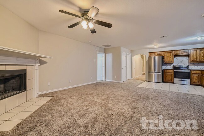 12713 Carpenter Ln Rhome, TX 76078 photo 4