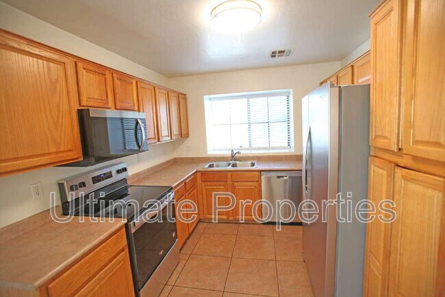 2010 S 84th Ave Tolleson, AZ 85353 photo 3