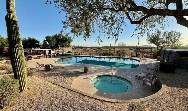 2425 W Florentine Rd Phoenix, AZ 85086 photo 5