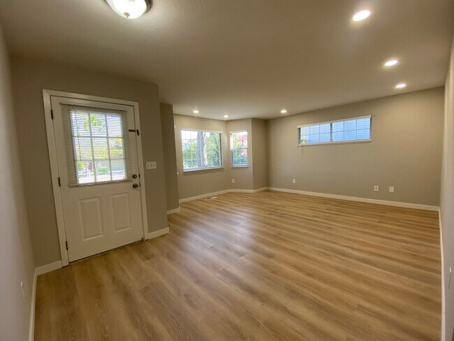 Nice home in Cupertino, Cupertino schools. photo 2