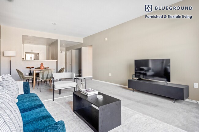 367 Santana Row San Jose, CA 95128 photo 3