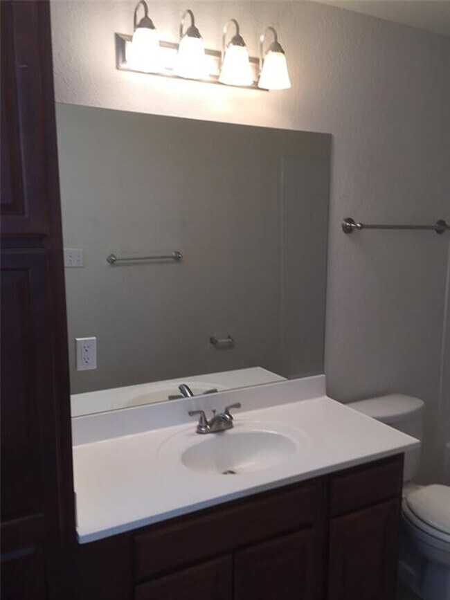 2712 San Pedro St Austin, TX 78705 photo 4