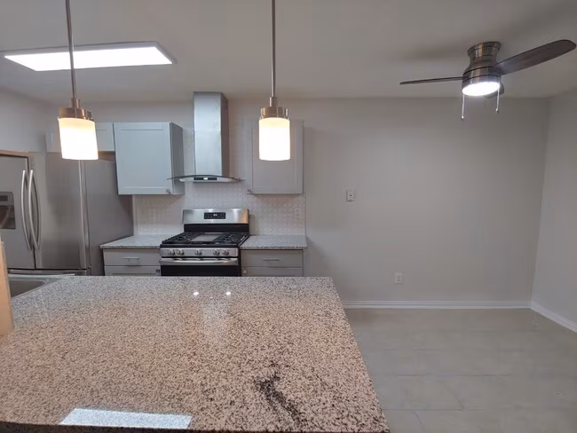 1305 York Castle Dr Pflugerville, TX 78660 photo 4