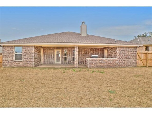 2118 Yturria Dr Belton, TX 76513 photo 3