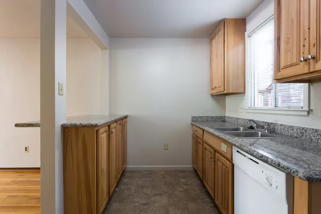 6605-6605 Moeser Ln El Cerrito, CA 94530 photo 4