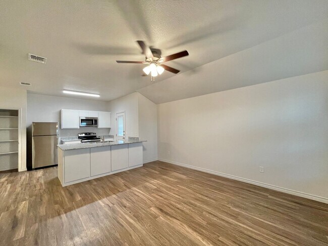 1814 Montell St Copperas Cove, TX 76522 photo 3