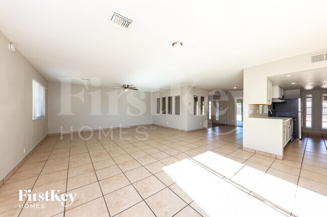 14623 N 32nd Pl Phoenix, AZ 85032 photo 2