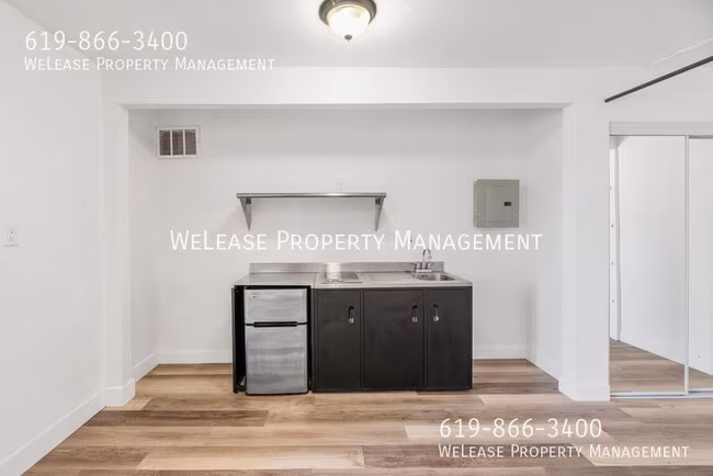 8038 Lemon Ave La Mesa, CA 91941 photo 2