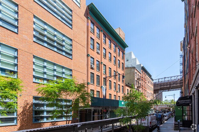 Seaport Mews photo 4