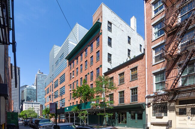Seaport Mews photo 2