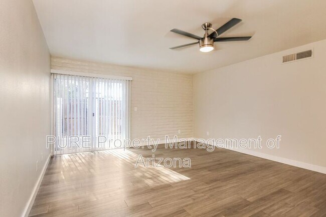6801 N 17th Ave Phoenix, AZ 85015 photo 3