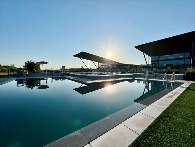 7217 Garnet Mill Ln Austin, TX 78744 photo 3