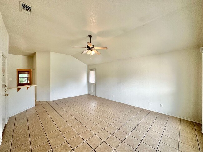 214 Dale Earnhardt Dr Harker Heights, TX 76548 photo 3