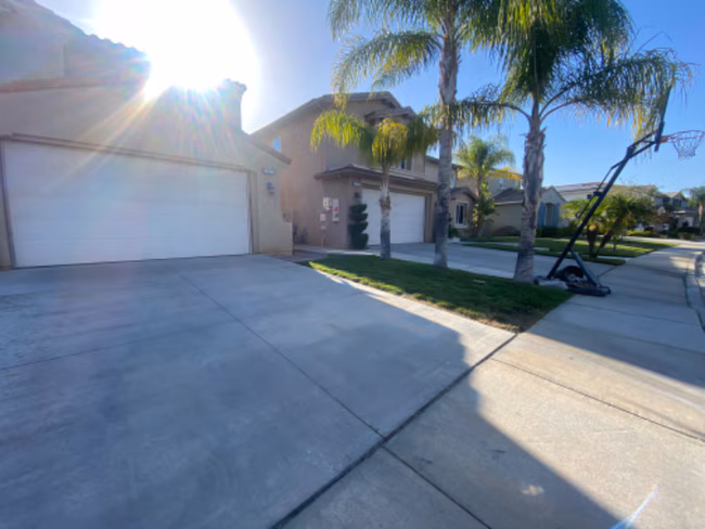 23673 Kathryn St Murrieta, CA 92562 photo 3