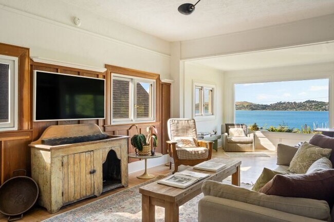 23 Glen Dr Sausalito, CA 94965 photo 3