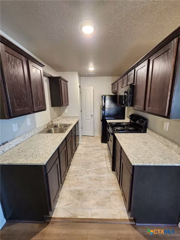 543 Lost Trl Copperas Cove, TX 76522 photo 2