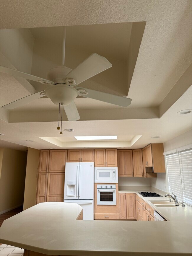 569 Mundy Terrace El Cajon, CA 92020 photo 4