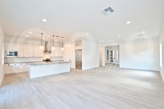 2224 E Canary Dr Gilbert, AZ 85297 photo 5