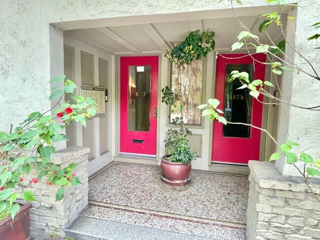 1127 Cole Street, San Francisco, CA 94117 photo 4