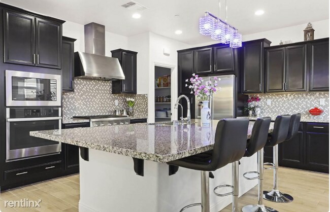 243 Bella Serata Avenue, Tracy, CA 95391 photo 4