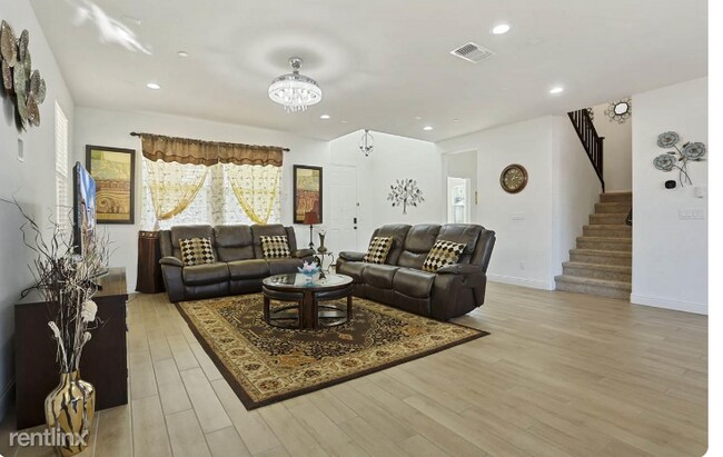 243 Bella Serata Avenue, Tracy, CA 95391 photo 3