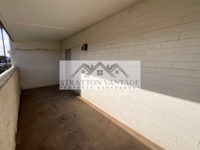 810 E Colter St Phoenix, AZ 85014 photo 3