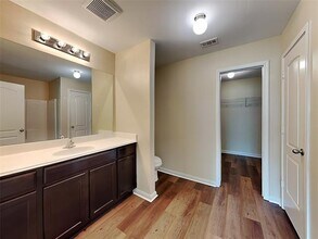 1334 Barrel Dr Dallas, TX 75253 photo 3