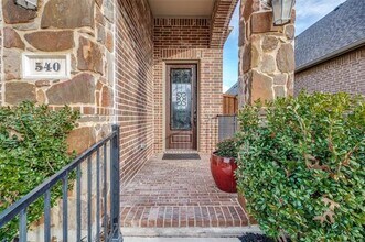 540 Enfield Dr Frisco, TX 75036 photo 3