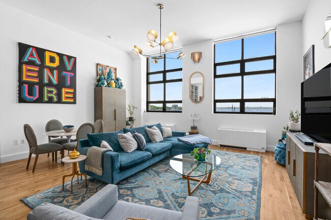 360 Furman St Brooklyn, NY 11201 photo 2