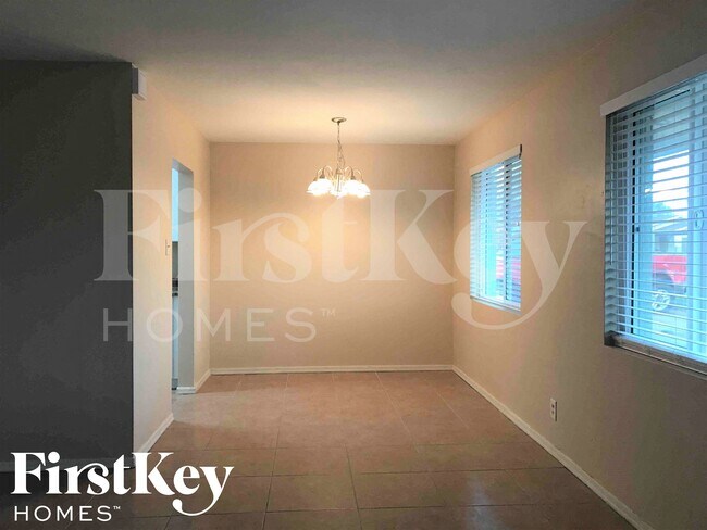 3625 W San Juan Ave Phoenix, AZ 85019 photo 5