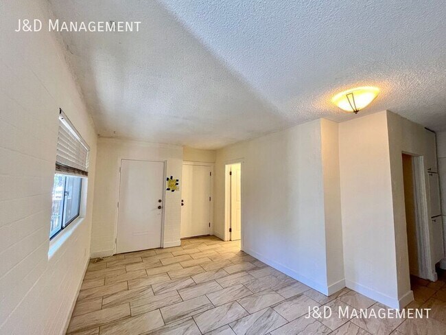 2144 Alpine Blvd Alpine, CA 91901 photo 3