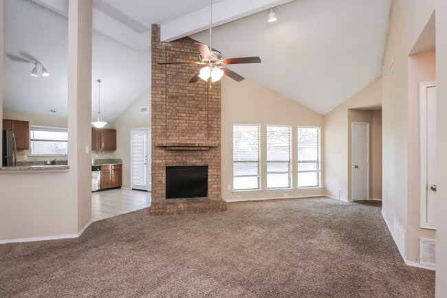 406 Kalmia Dr - SFHT photo 2