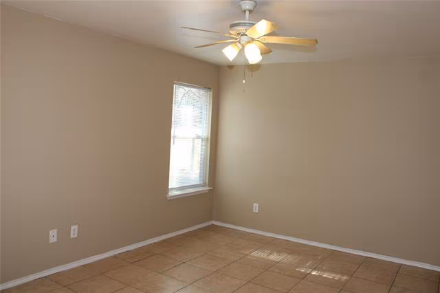 2136 Coelum Ct Dallas, TX 75253 photo 4