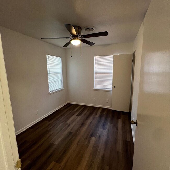 3200 Zephyr Rd Killeen, TX 76543 photo 5