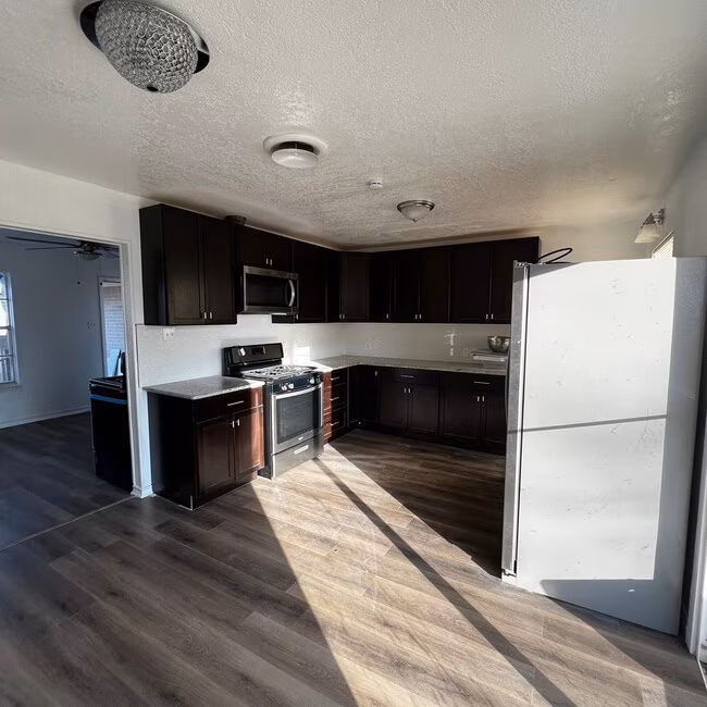 3200 Zephyr Rd Killeen, TX 76543 photo 4