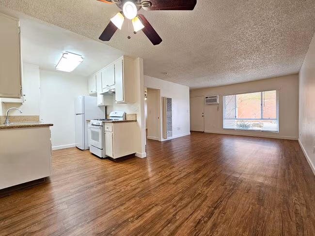 Vista Bella Apartment Homes photo 4
