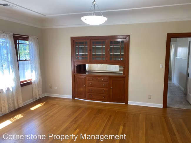 331 N 11th St, San Jose (Single Family) photo 3